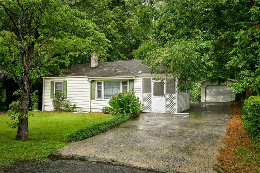4742 West Dr., Forest Park, GA 30297