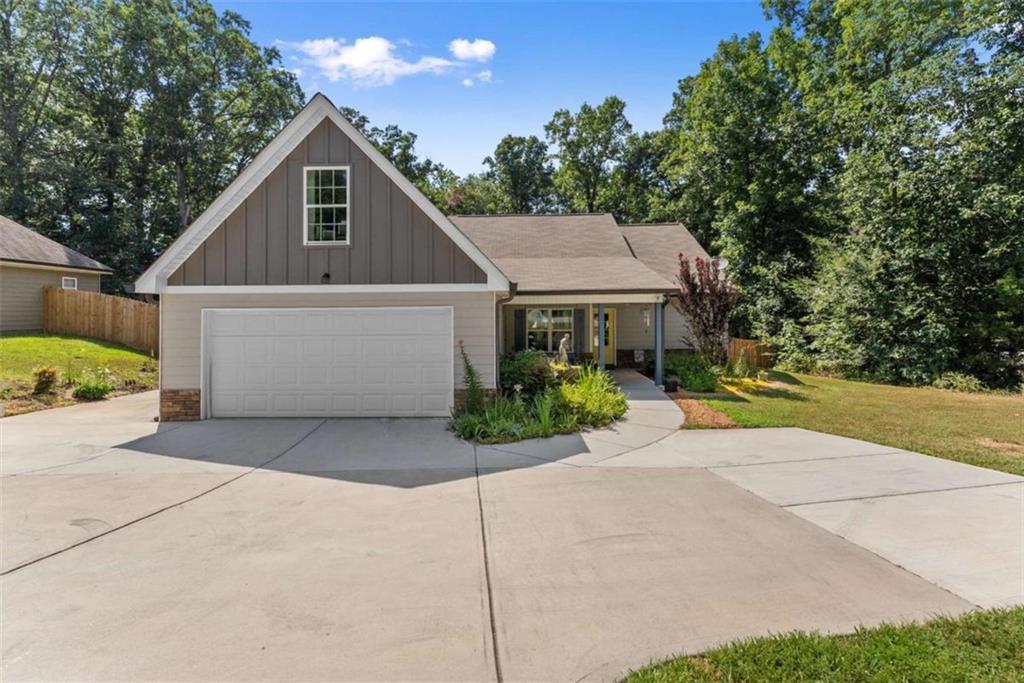 105 W E King Rd., Commerce, GA 30529