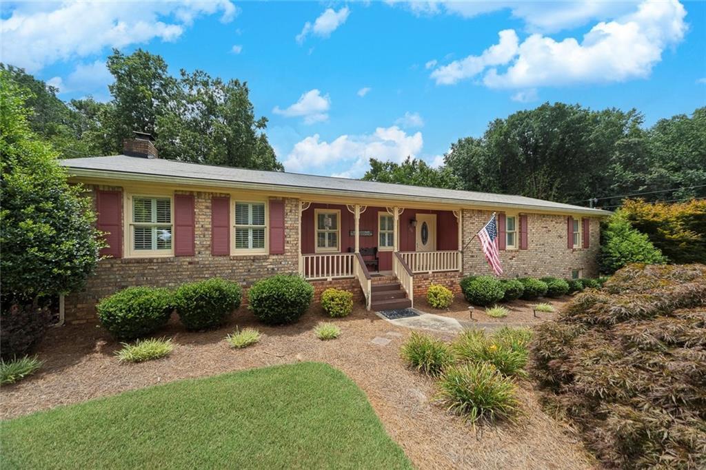 986 Sarah Francis Cir., Marietta, GA 30066