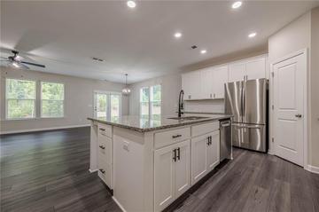 3430 Vicar Ln., Scottdale, GA 30079