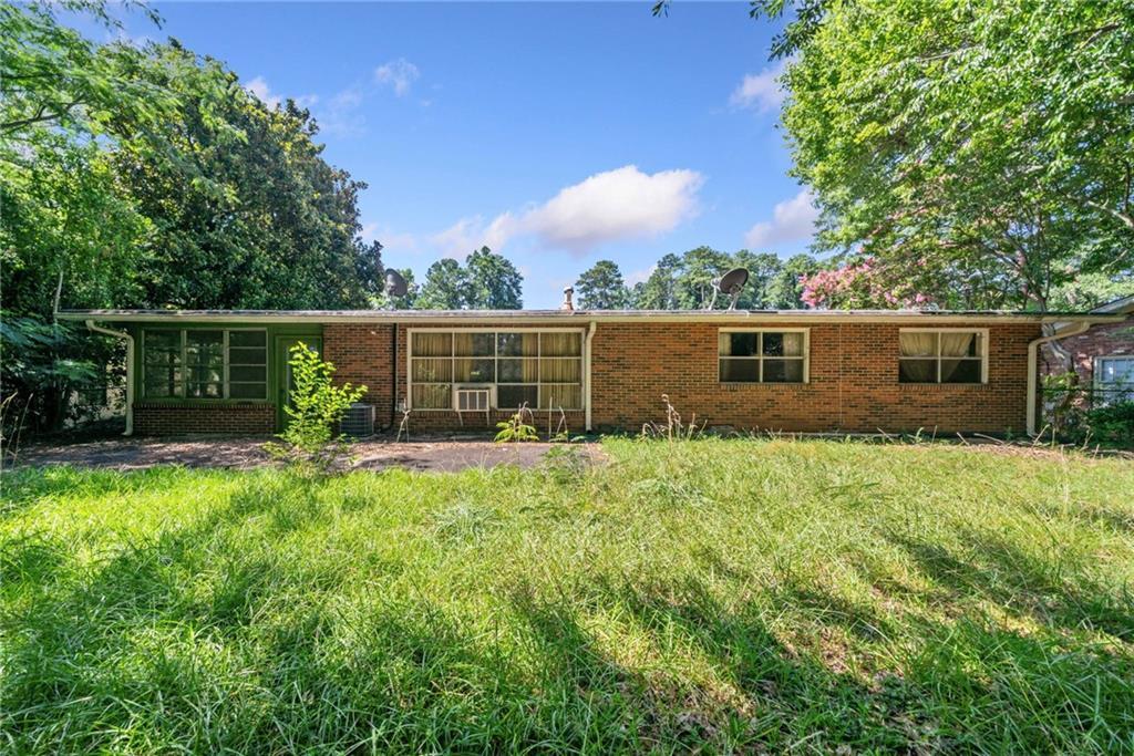 1148 Lynmoor Dr., Brookhaven, GA 30319