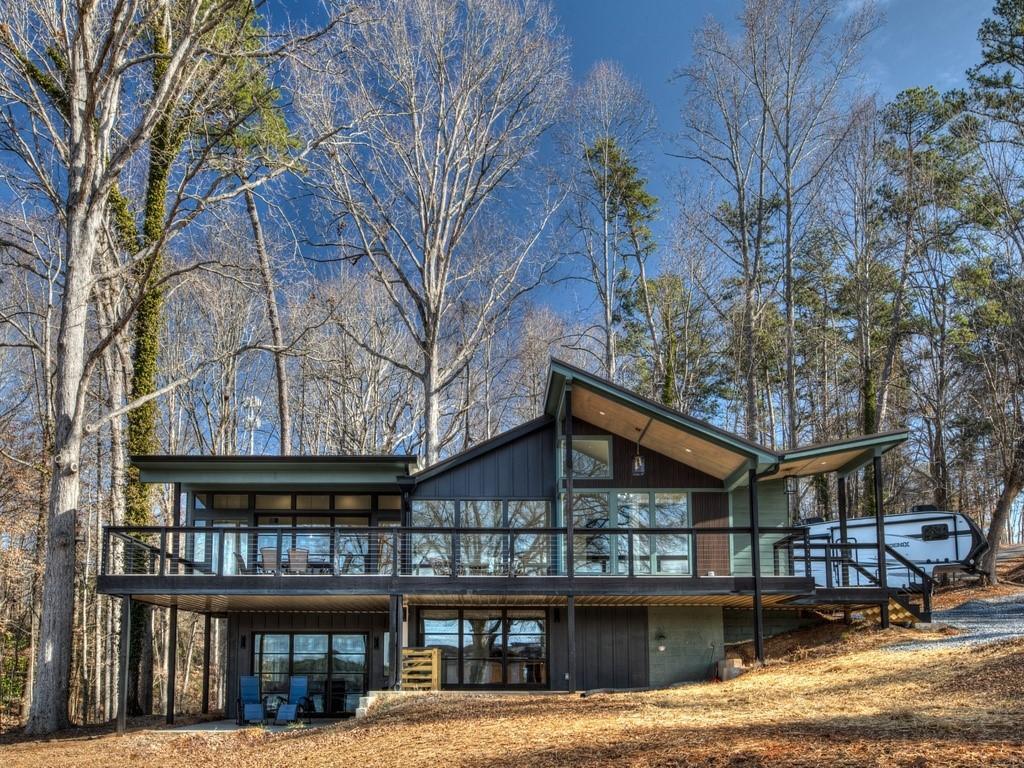 6680 Lawson Cir., Gainesville, GA 30506