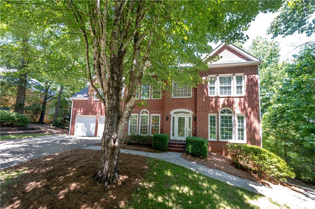 3334 Trails End Rd., Roswell, GA 30075