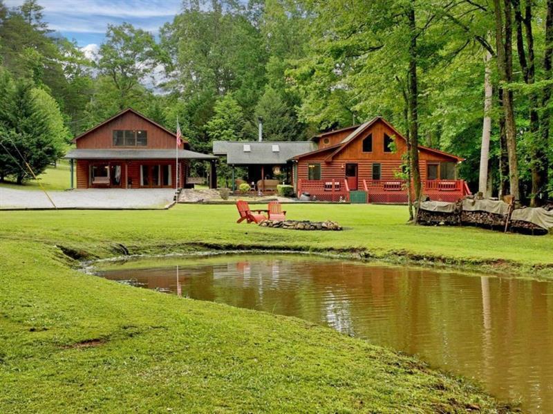 241 Dunn Mill Creek Rd., Blue Ridge, GA 30513
