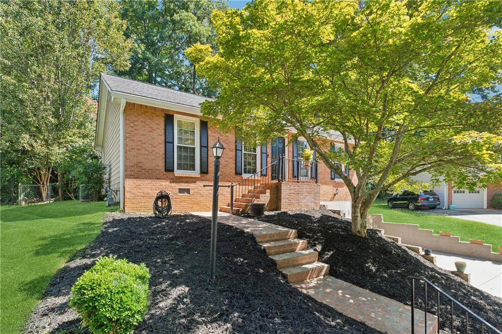 3238 Valaire Dr., Decatur, GA 30033