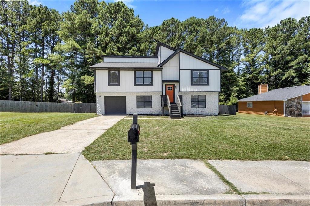 6685 Greenbower Ln., College Park, GA 30349