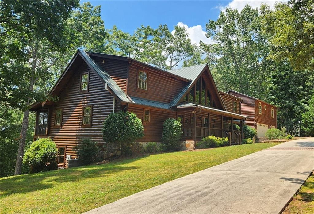 221 Laurel Cir., Dahlonega, GA 30533