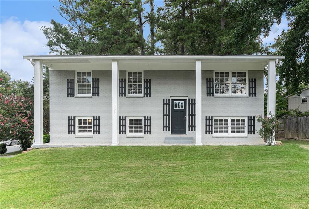 2946 Carriage Ln., Atlanta, GA 30349