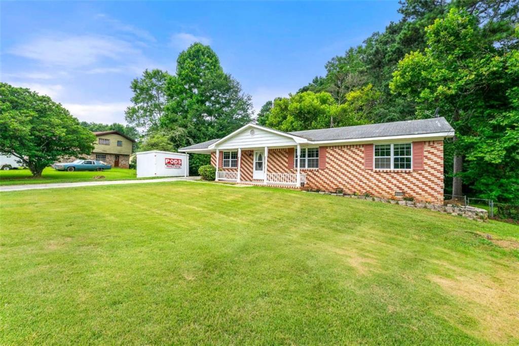 3027 Lakeridge Dr., Conyers, GA 30094