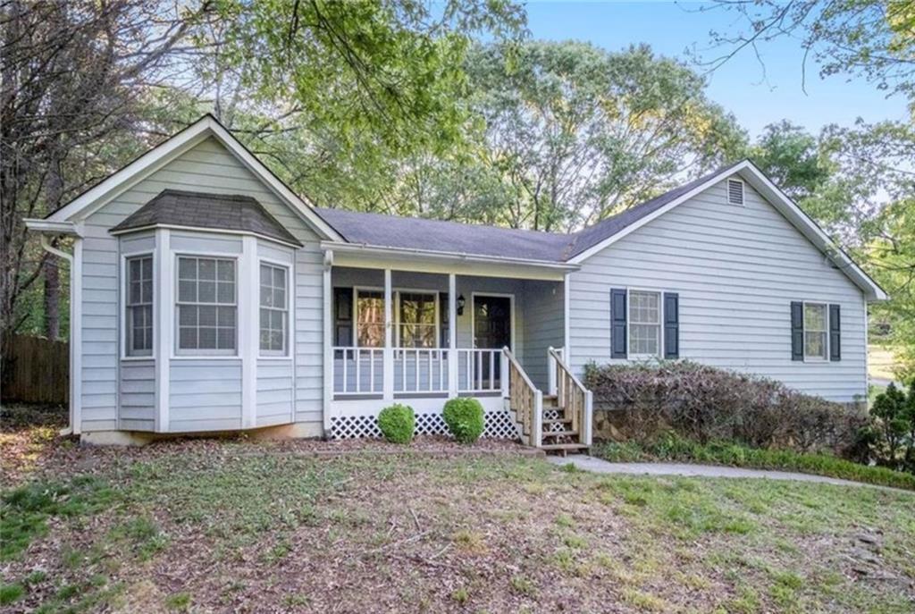 215 Valley Brook Dr., Woodstock, GA 30188