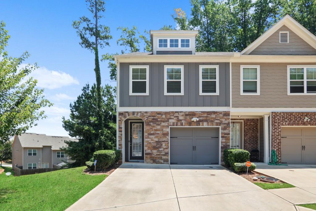 2256 Triple Crown Ln., Lithonia, GA 30058
