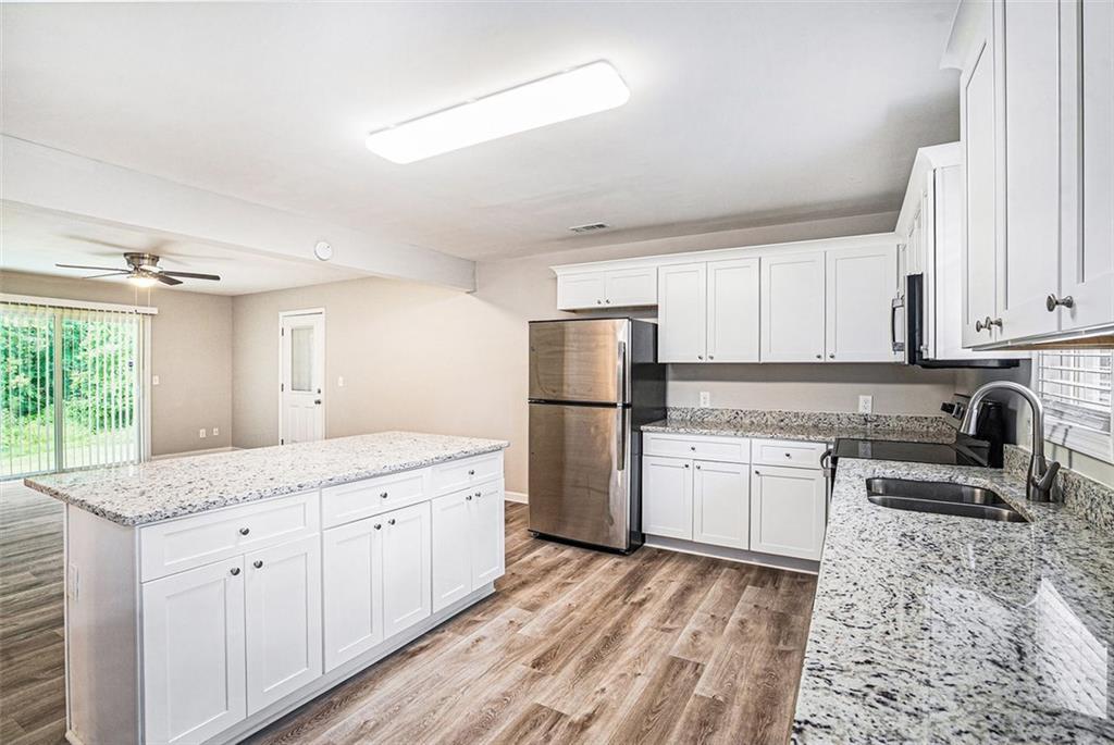 4333 Denise Dr., Decatur, GA 30035