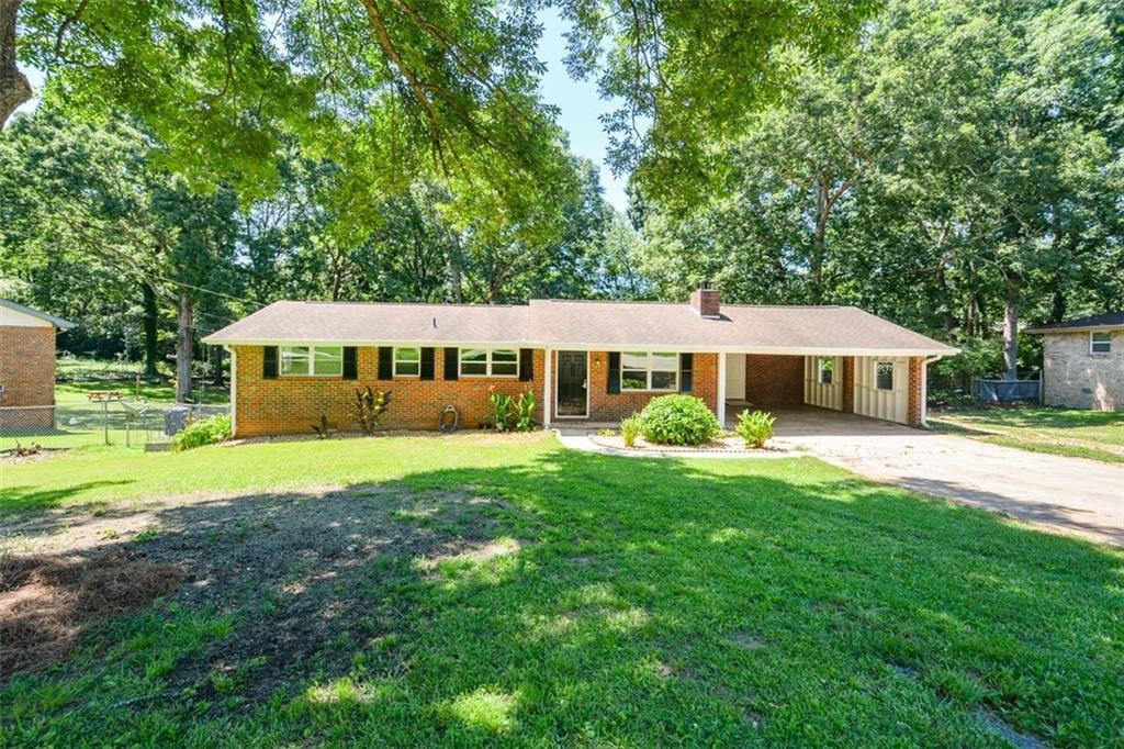 5875 N Bear Dr., Douglasville, GA 30135