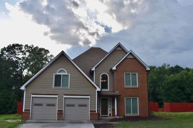 3336 Deerwood Ln., Rex, GA 30273