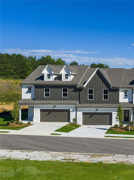 210 Sharon Ln., Loganville, GA 30052