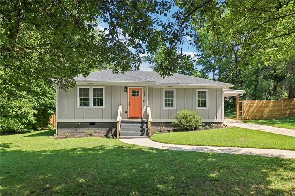 2467 Fernleaf Ln., Decatur, GA 30033