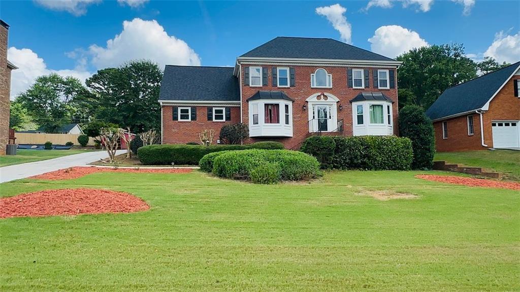 2462 Chimney Top Ln., Snellville, GA 30078