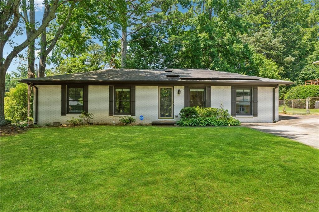 606 Lancelot Dr., Norcross, GA 30071