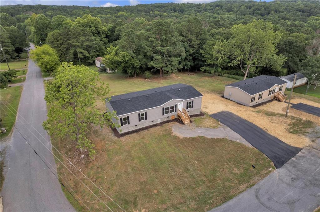 88 Spruce Ln., Cartersville, GA 30121