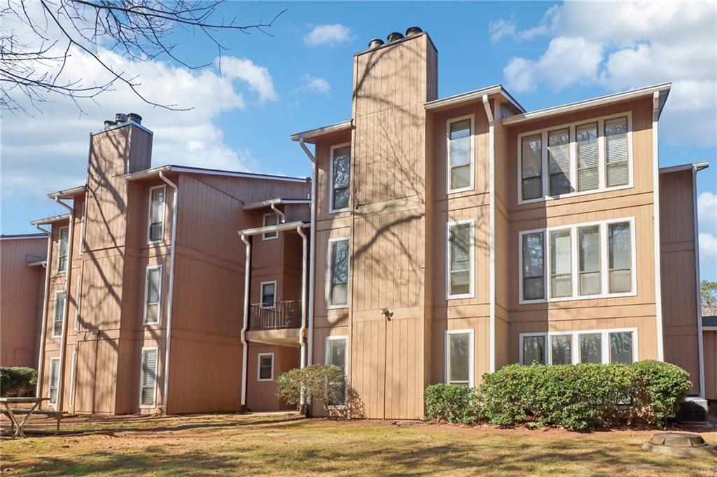 1525 Terrell Mill Pl. #A, Marietta, GA 30067