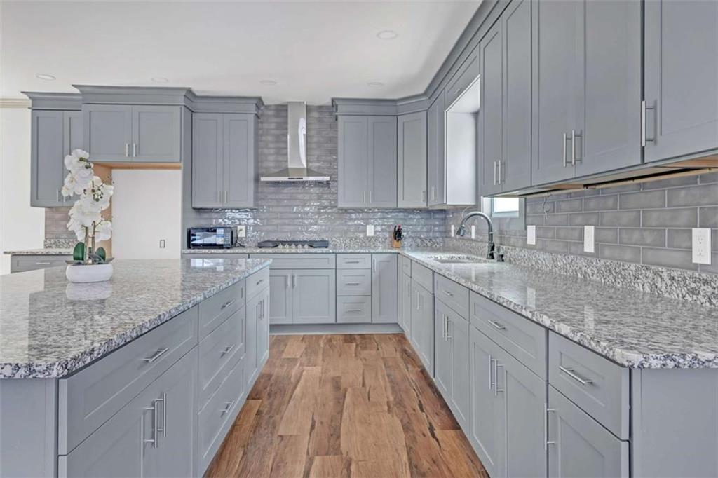 6274 Booker Ln., Lithonia, GA 30058