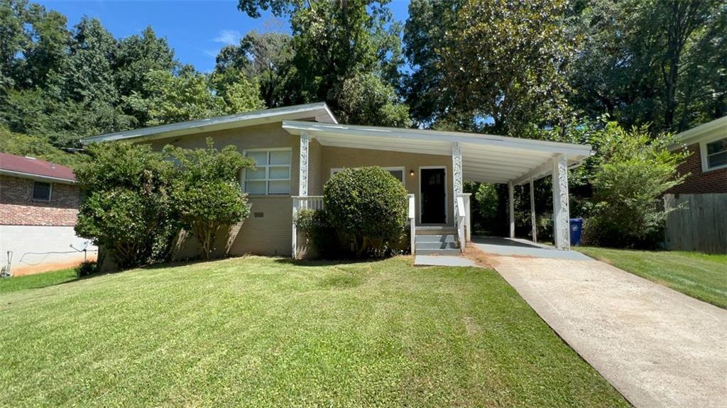 2782 Rockcliff Rd., Atlanta, GA 30316