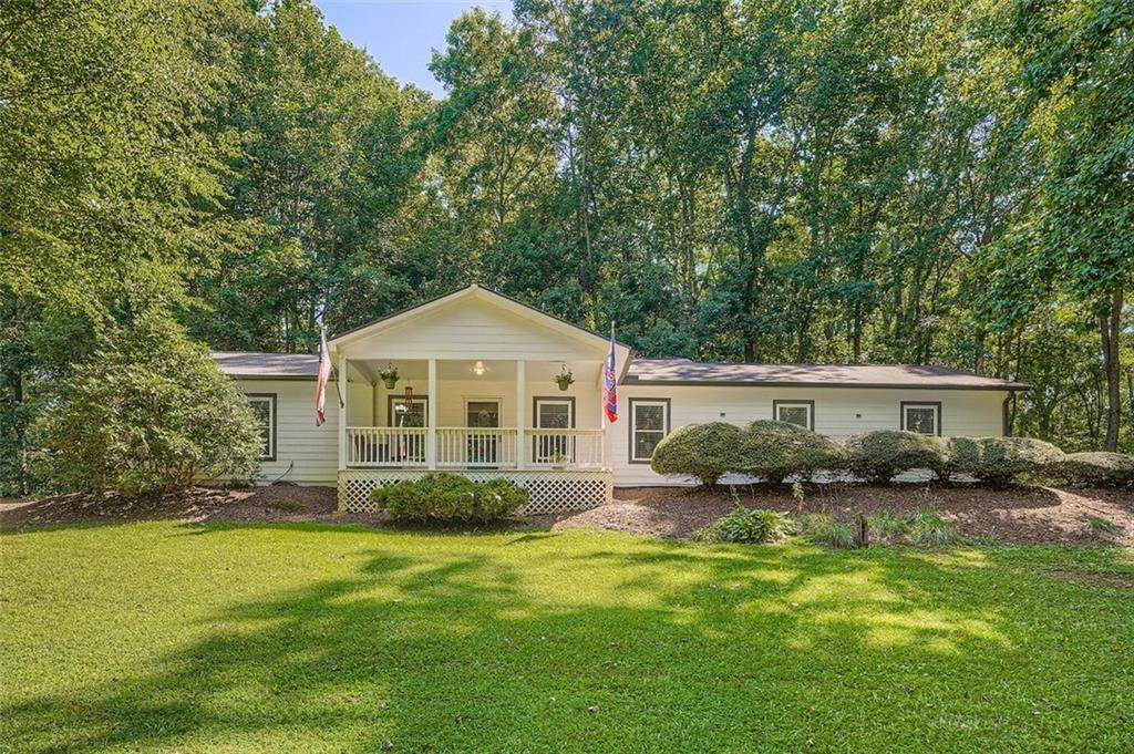 206 Eagles Nest Dr., Canton, GA 30115