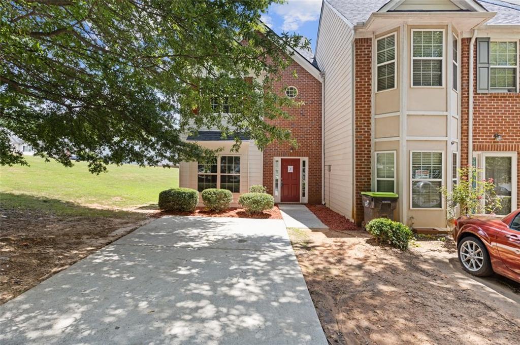 378 Brookview Dr., Riverdale, GA 30274