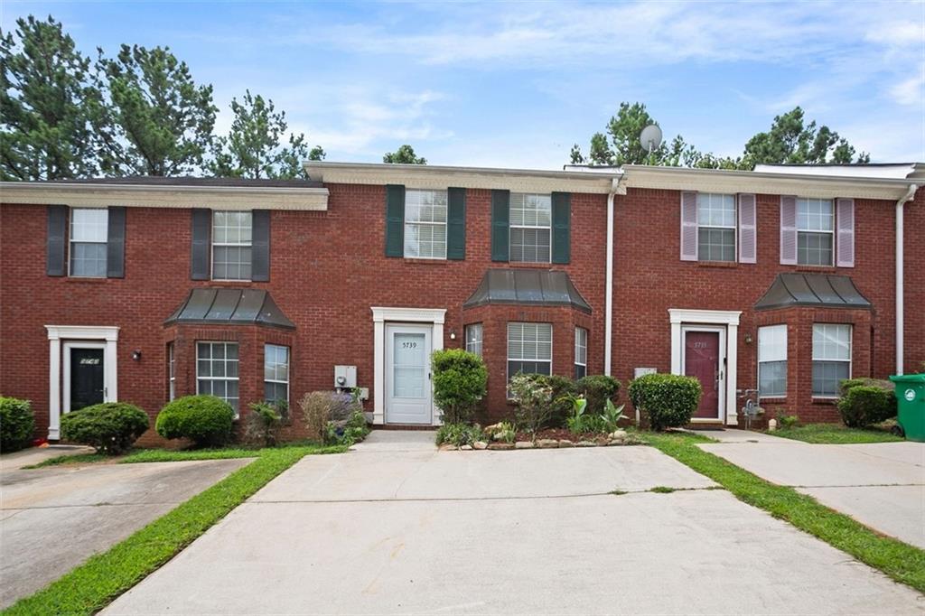 5739 Windfall Ln., Lithonia, GA 30058