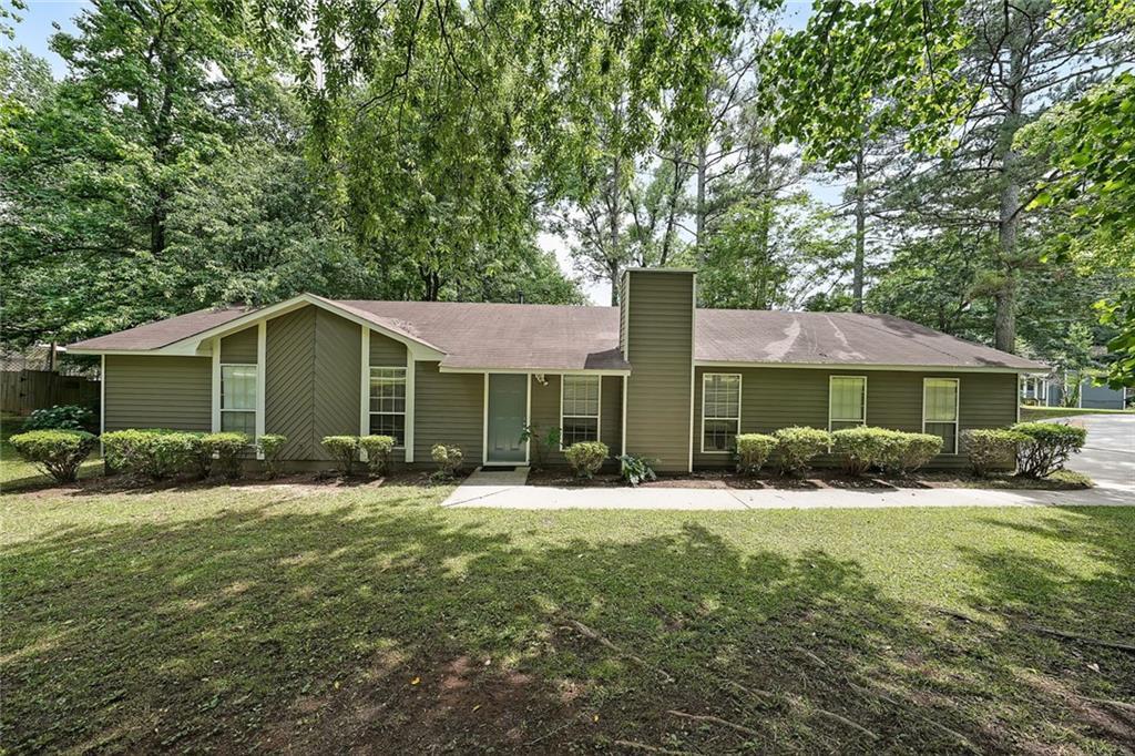 5807 Christopher Ln., Lithonia, GA 30058