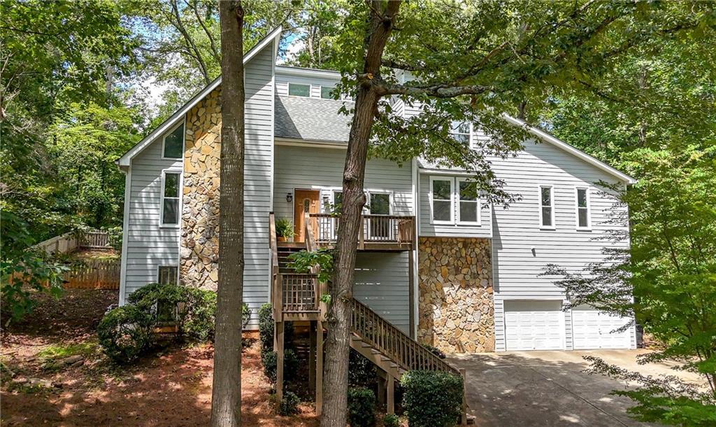 569 Farmbrook Tr., Kennesaw, GA 30144