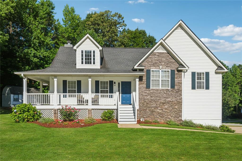 242 Barrington Dr., Hiram, GA 30141