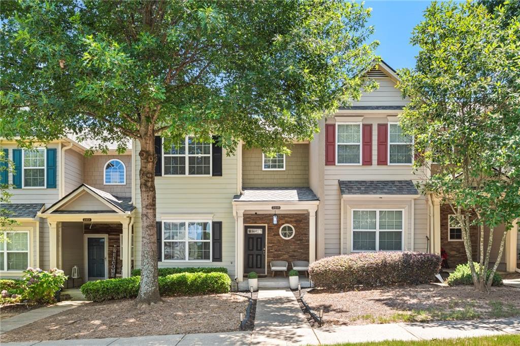2449 Suwanee Pointe Dr., Lawrenceville, GA 30043