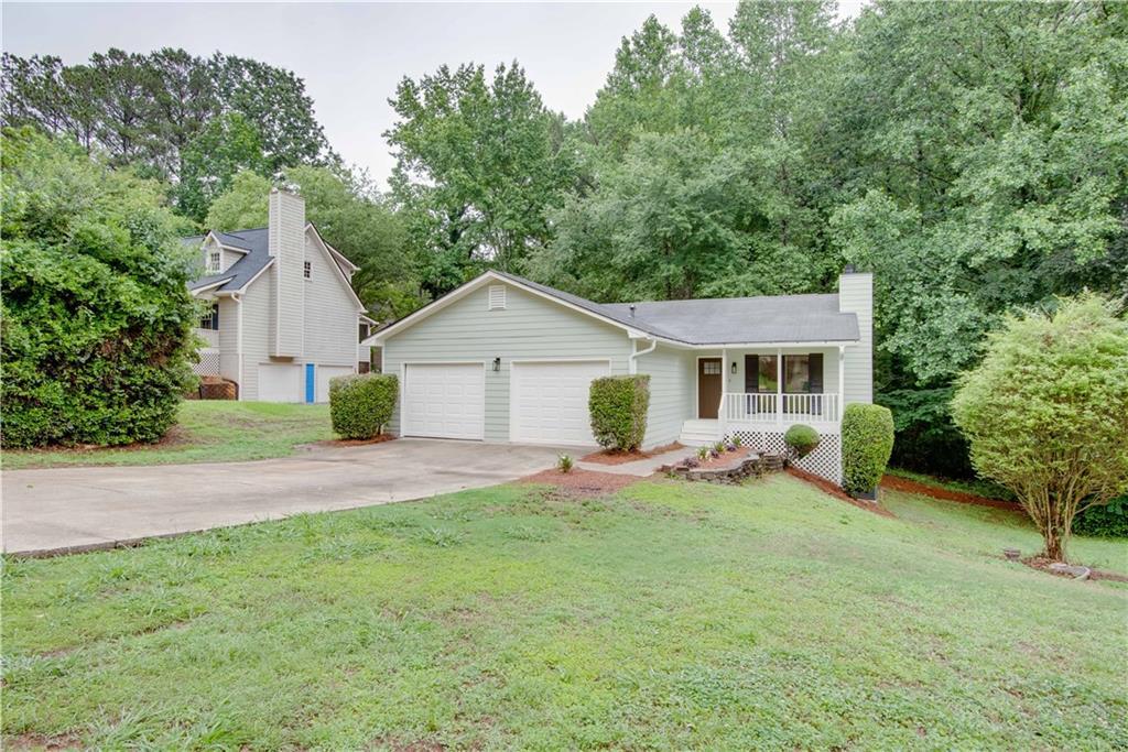 3960 Rocmar Dr., Snellville, GA 30039