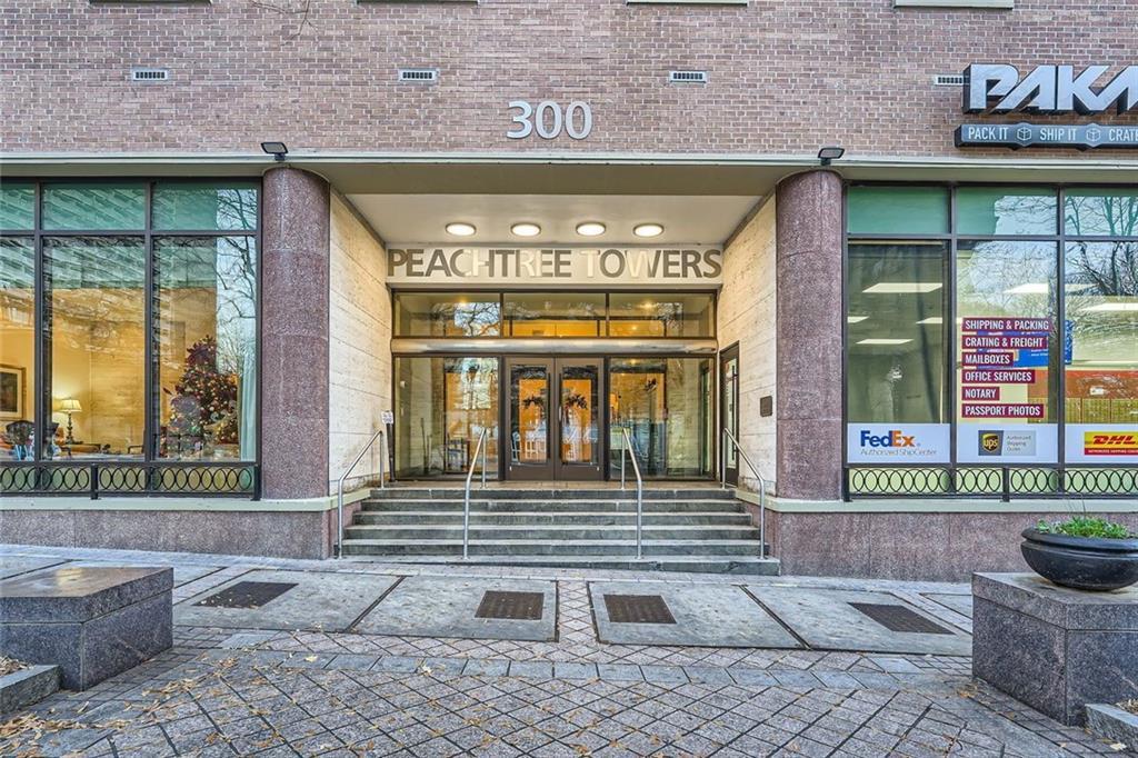 300 W Peachtree St. #12A, Atlanta, GA 30308