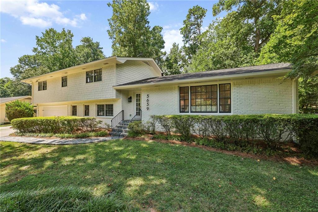 5659 Mill Trace Dr., Dunwoody, GA 30338
