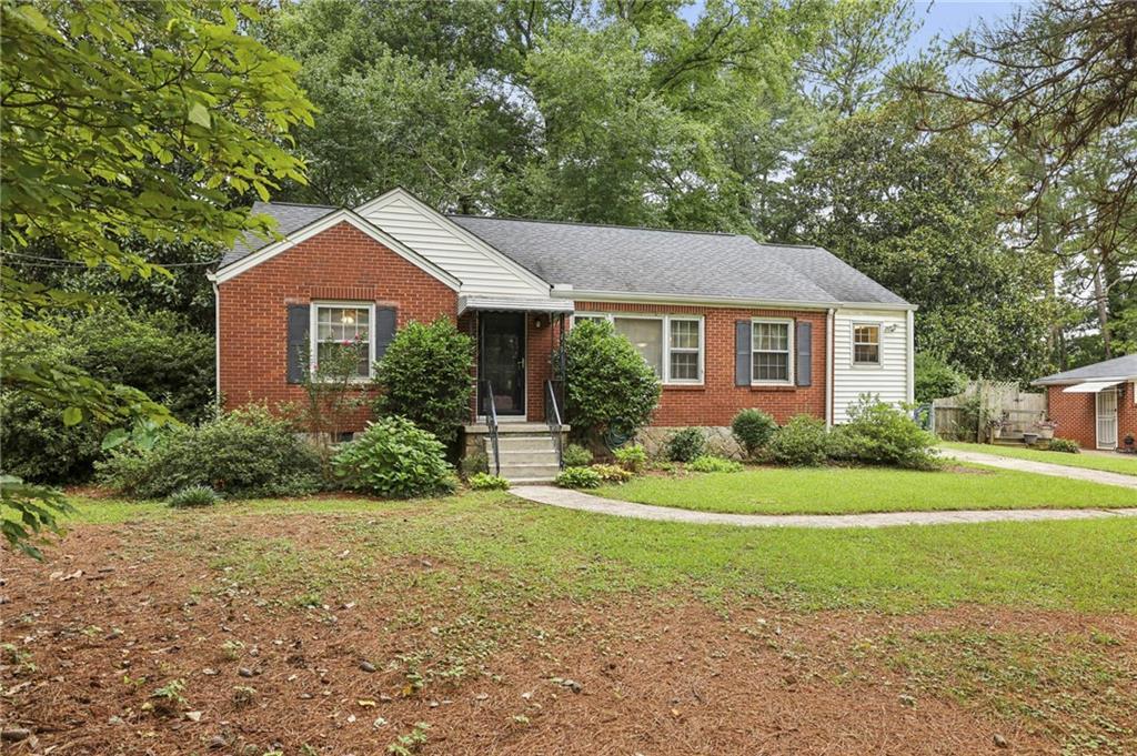 1377 Midlawn Dr., Decatur, GA 30032