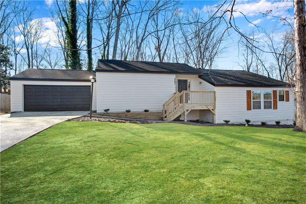 3251 Stoney Acres Dr., Kennesaw, GA 30152