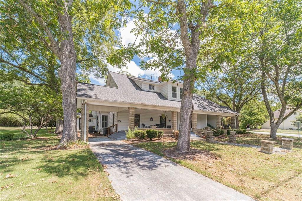 284 Covington St., Loganville, GA 30052