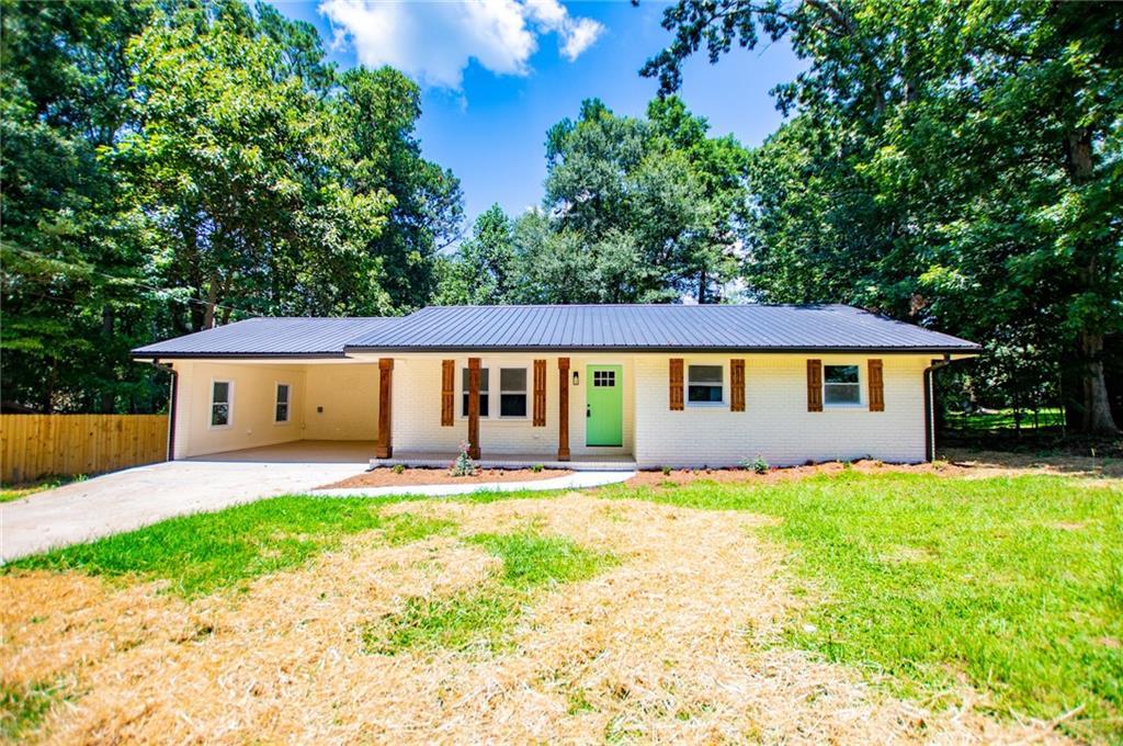 385 W Barbara Ln., Carrollton, GA 30117