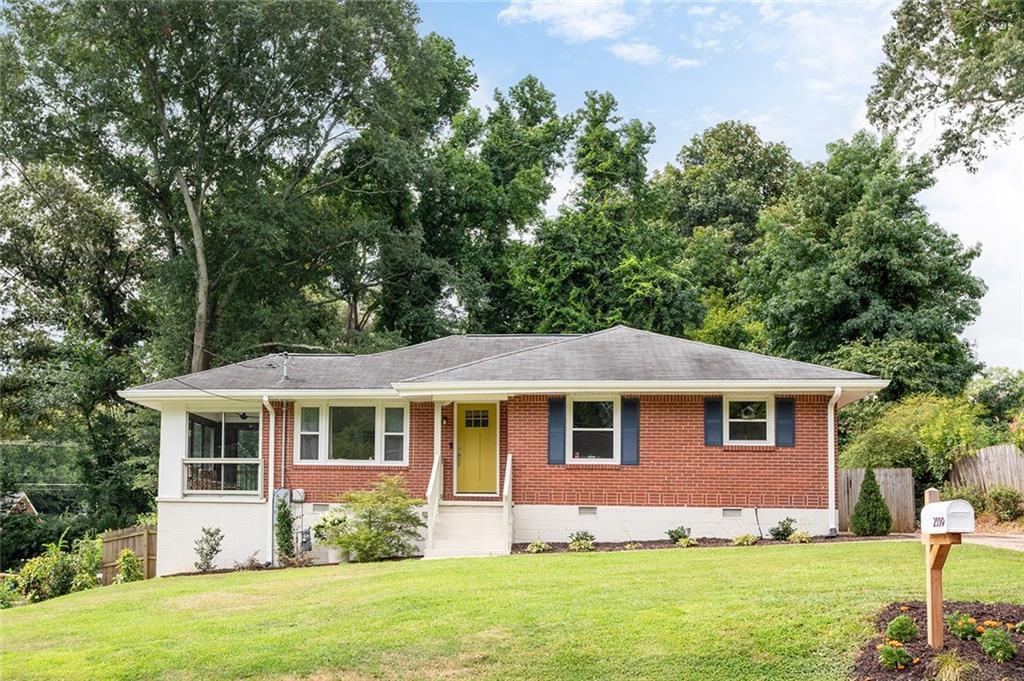 2559 Joyce Ave., Decatur, GA 30032