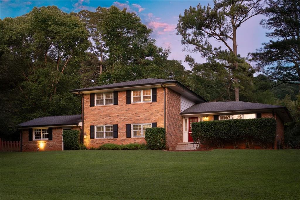 1392 Cornwall Rd., Decatur, GA 30032