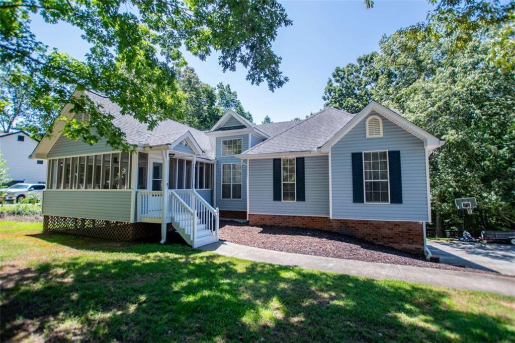 4233 Sturbridge Dr., Douglasville, GA 30135