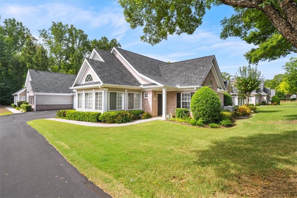 2404 Village Ln., Roswell, GA 30075