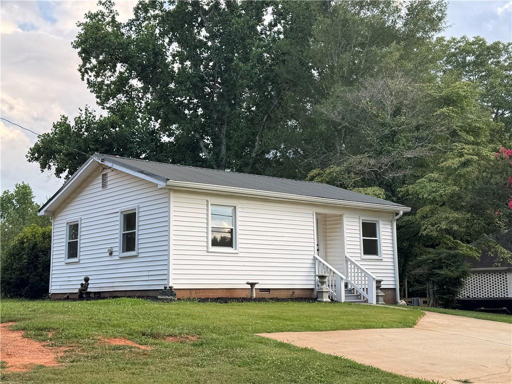 516 Kelly Mill Rd., Cumming, GA 30040