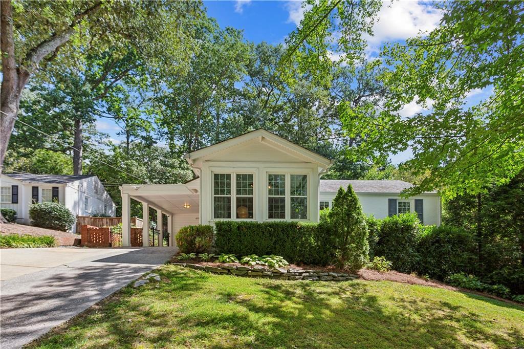717 Channing Dr., Atlanta, GA 30318