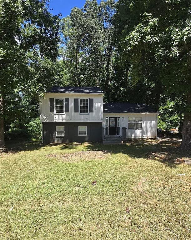6233 Bermuda St., Forest Park, GA 30297
