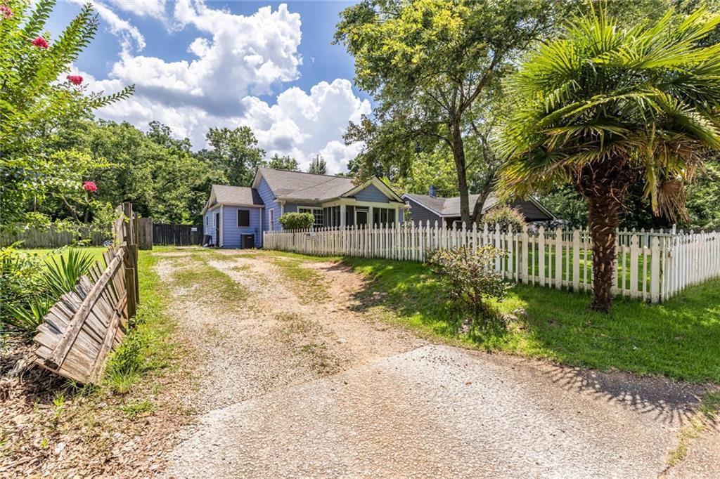 1135 Dobbs Dr., Atlanta, GA 30316