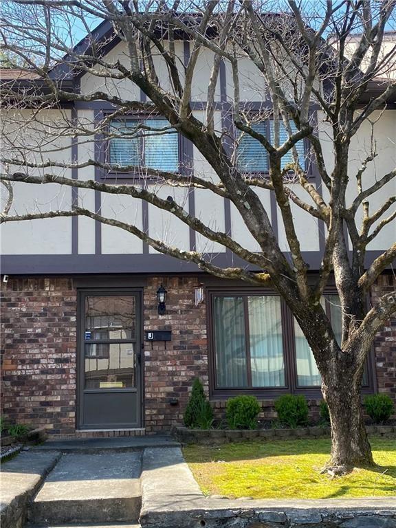 1194 Ashborough Dr. #J, Marietta, GA 30067