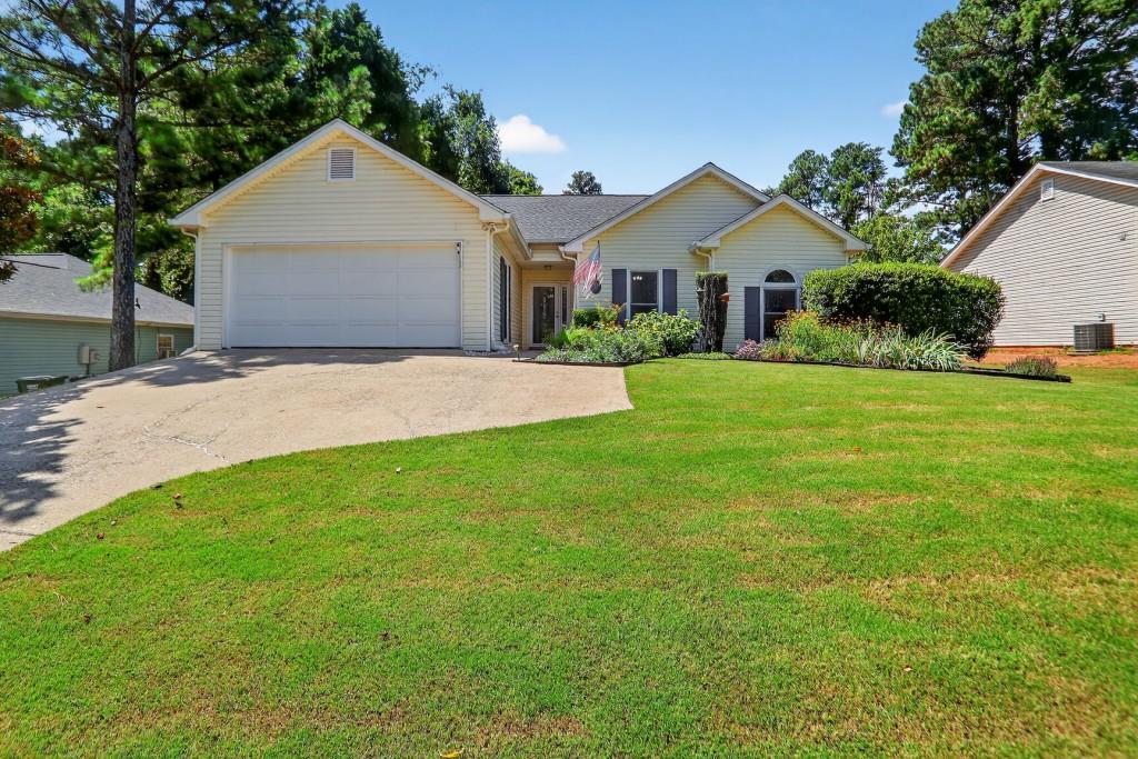 2555 Lakeview Tr., Cumming, GA 30041